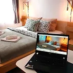 Goodmo Smart Apartman
