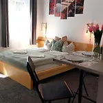 Goodmo Smart Apartman